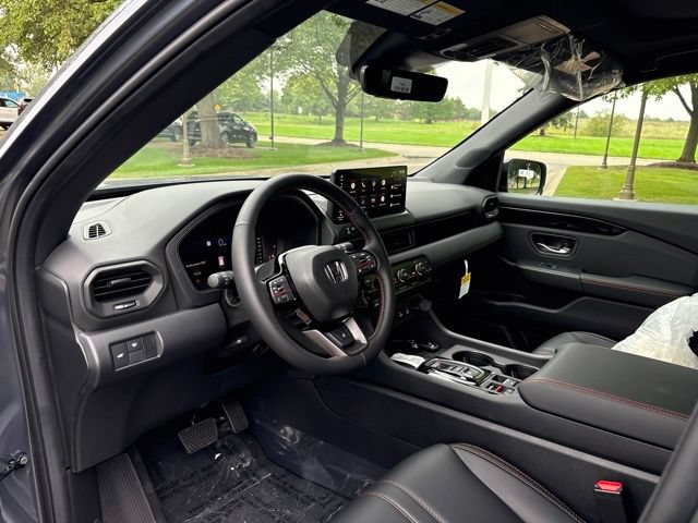 New 2026 Honda Pilot TrailSport image 12