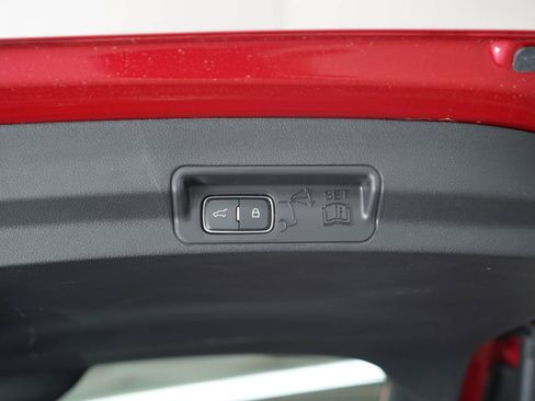 Used 2026 Ford Explorer ST-Line w/ ST-Line Street Pack RWD image 39