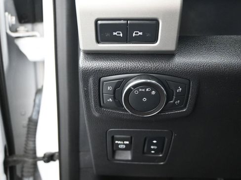 Used 2018 Ford F150 Lariat w/ Equipment Group 502A Luxury image 13