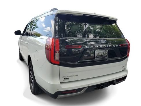 Used 2025 Ford Expedition Max Platinum AWD/4WD image 3