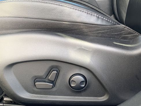 Used 2025 Jeep Compass Limited image 22