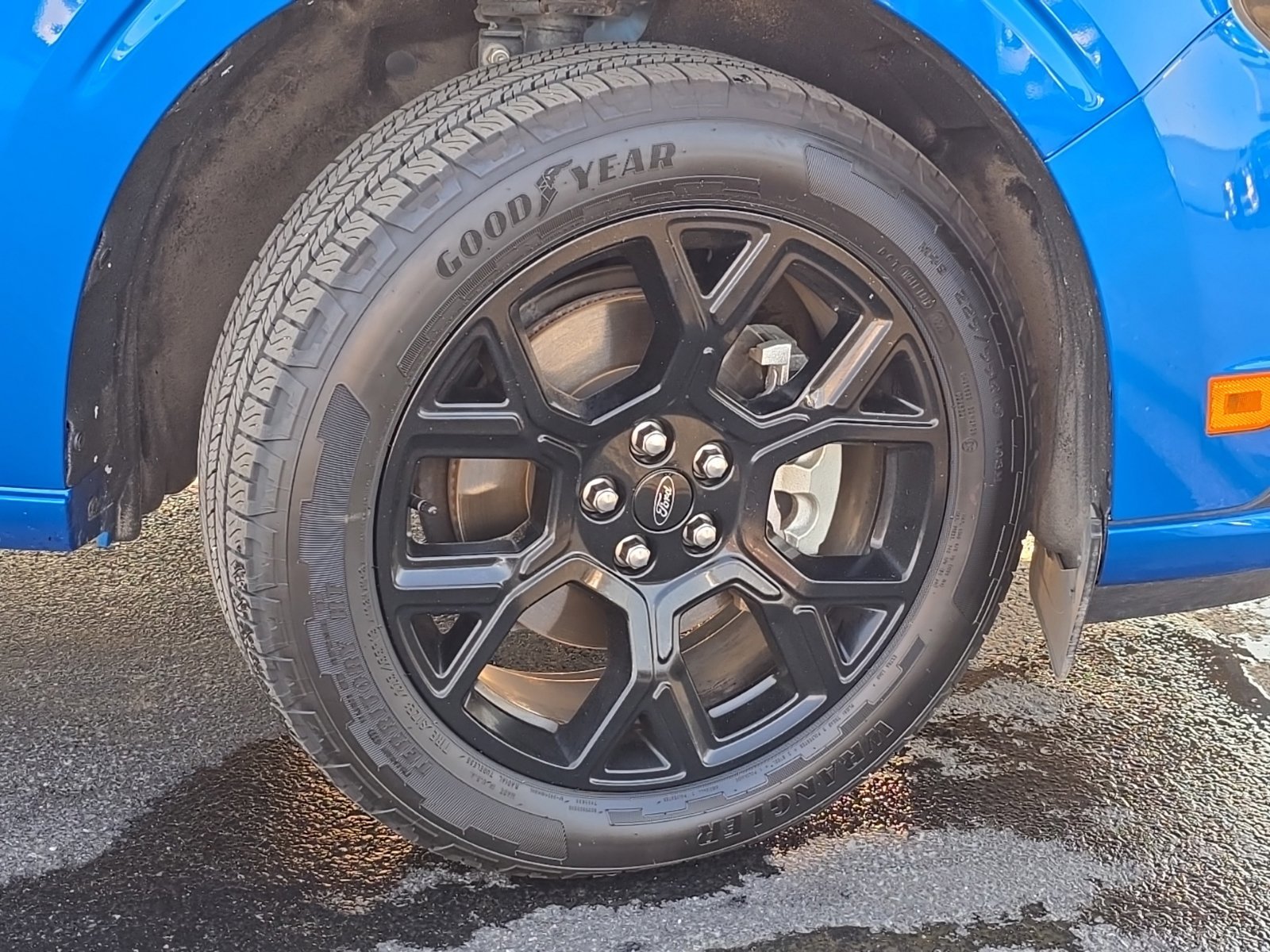 Used 2025 Ford Maverick Lobo AWD/4WD image 48