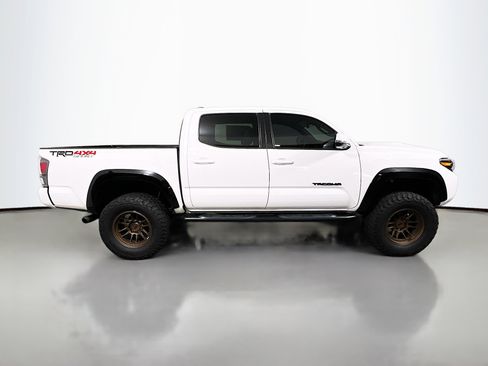 Used 2023 Toyota Tacoma TRD Sport w/ TRD Premium Sport Package image 3