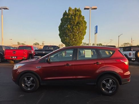Used 2014 Ford Escape S FWD image 3