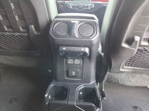 Used 2018 Jeep Wrangler Unlimited Rubicon w/ Steel Bumper Group AWD/4WD image 31