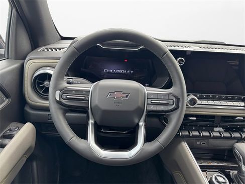 New 2026 Chevrolet Colorado ZR2 w/ Off-Road Front Bumper Package image 12