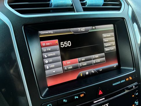 Used 2016 Ford Explorer Limited w/ Equipment Group 301A AWD/4WD image 24