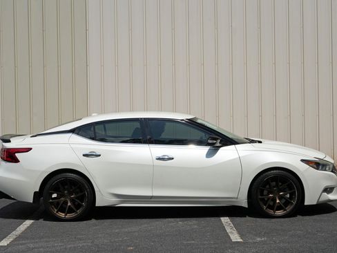 Used 2017 Nissan Maxima SR w/ Midnight Edition FWD image 50