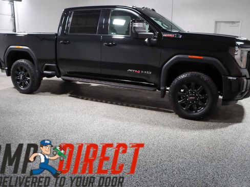 Used 2024 GMC Sierra 2500 AT4 w/ AT4 Premium Plus Package AWD/4WD image 6