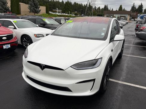 Used 2024 Tesla Model X AWD/4WD image 4