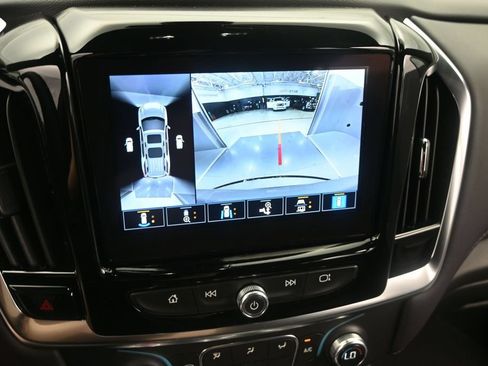 Used 2023 Chevrolet Traverse LT w/ Rear Camera Mirror Package AWD/4WD image 35