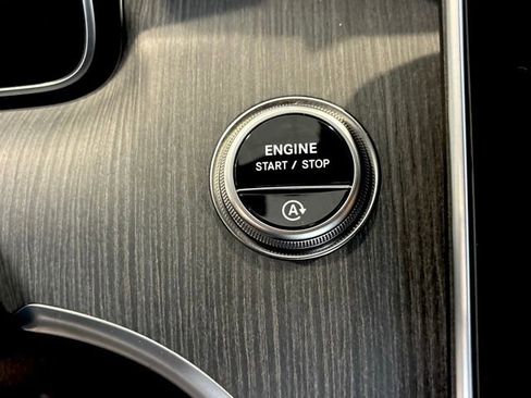 Certified 2025 Mercedes-Benz C 300 Sedan image 29