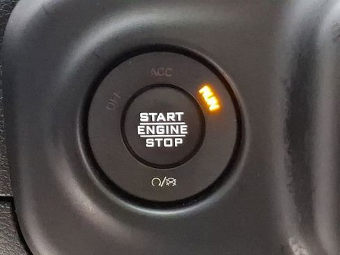 Used 2021 Jeep Wrangler Unlimited Sport S image 27