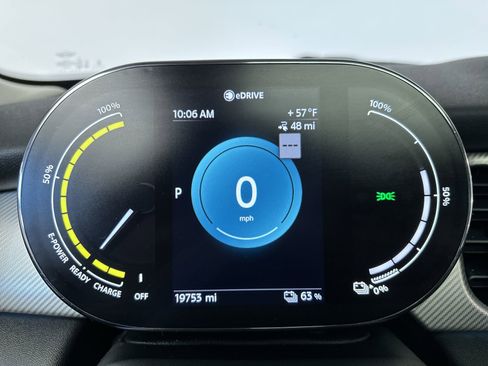 Certified 2024 MINI Cooper SE image 17