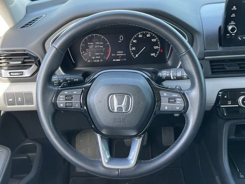 Used 2023 Honda Pilot EX-L image 11