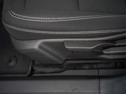 New 2026 Chevrolet Blazer EV LT image 19