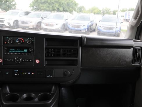 Used 2025 Chevrolet Express 3500 LT w/ LT Preferred Equipment Group RWD image 23