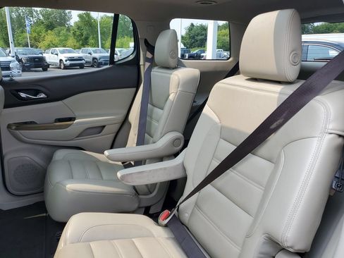 Used 2018 GMC Acadia Denali w/ Technology Package FWD image 31