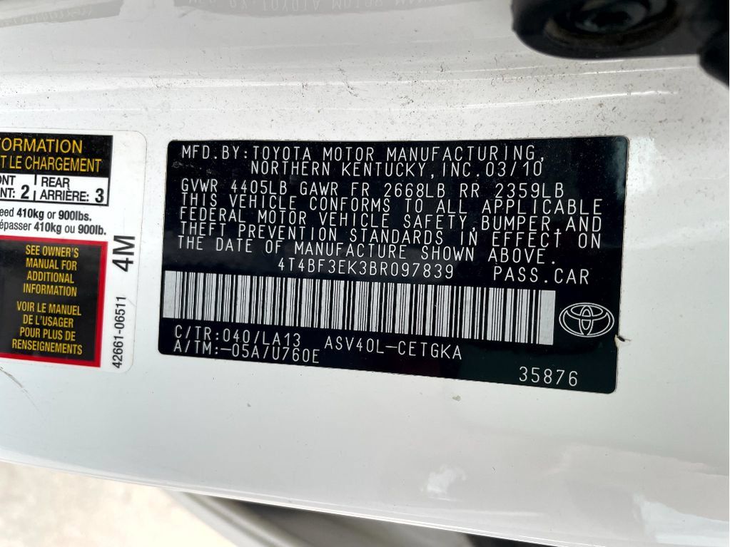 Used 2011 Toyota Camry XLE w/ XLE Extra-Value Pkg #2 FWD image 11