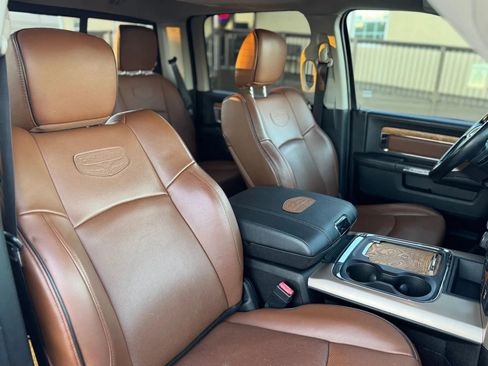 Used 2018 RAM 1500 Laramie Longhorn w/ Convenience Group AWD/4WD image 31
