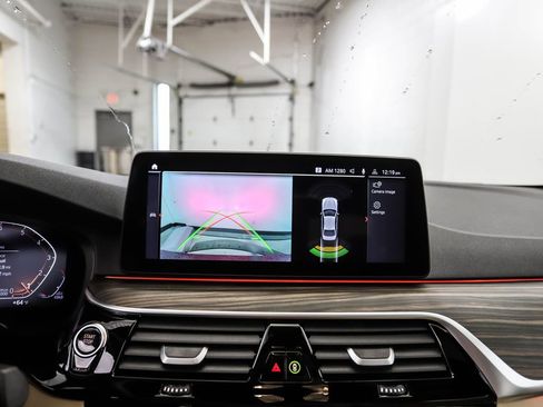 Certified 2023 BMW 530i xDrive AWD/4WD image 18
