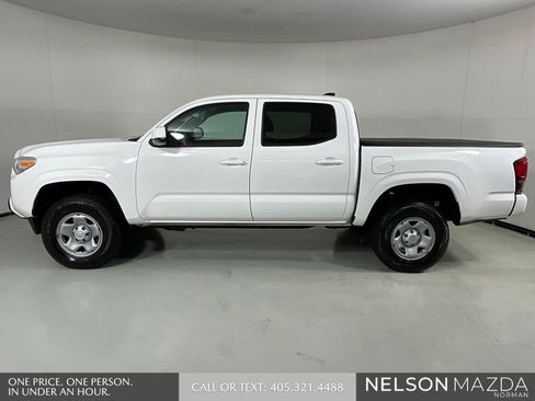 Used 2022 Toyota Tacoma SR AWD/4WD image 8