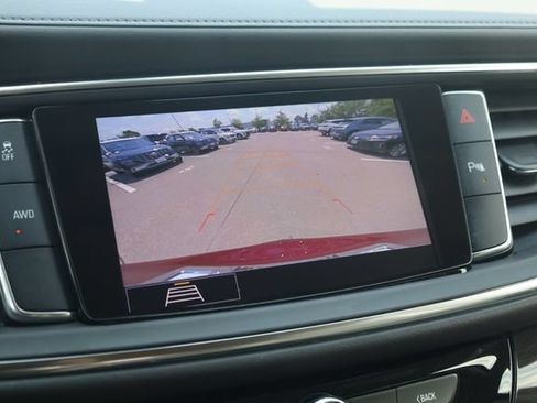 Used 2021 Buick Enclave Essence w/ Sound and Sites Package AWD/4WD image 20