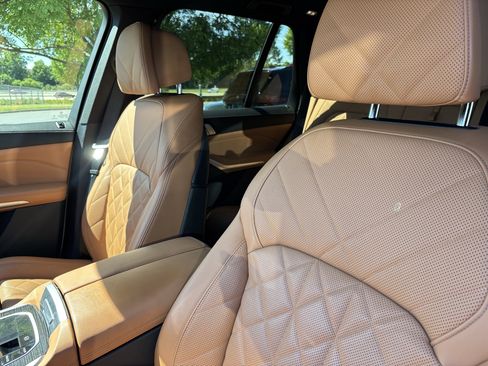 Used 2024 BMW X5 sDrive40i w/ M Sport Package RWD image 34