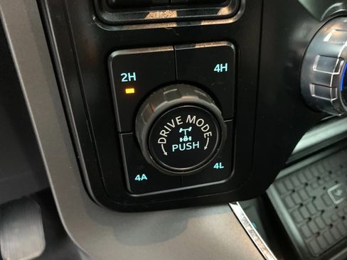 Used 2023 Ford F150 Lariat w/ Equipment Group 502A High AWD/4WD image 28
