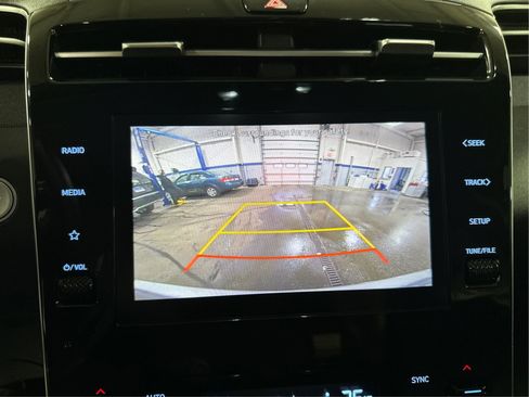 Certified 2023 Hyundai Tucson SEL w/ Convenience Package image 16