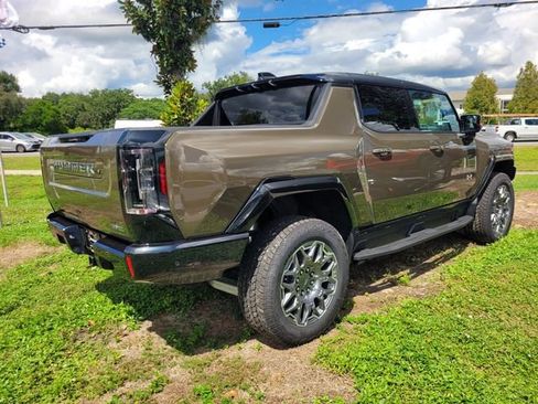 New 2026 GMC Hummer EV 4x4 Crew Cab image 12