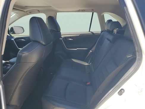 Used 2019 Toyota RAV4 Limited w/ Cold Weather Package FWD image 10