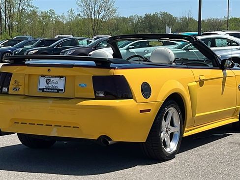 Used 2004 Ford Mustang GT image 7