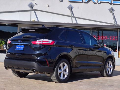 Used 2019 Ford Edge SE image 4