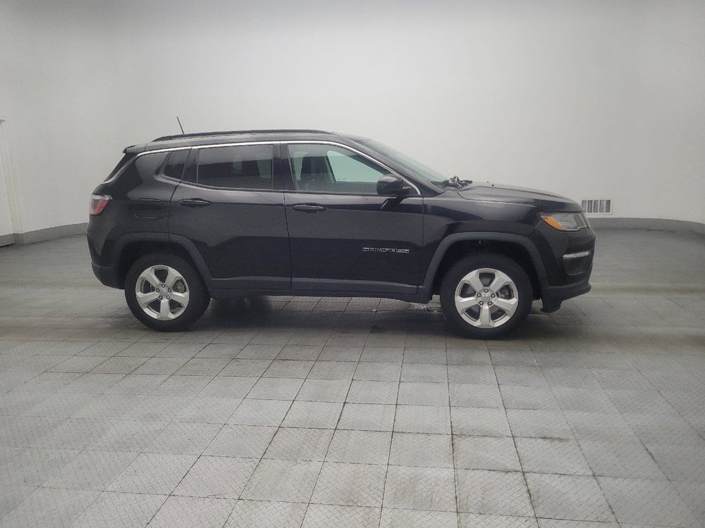 Used 2017 Jeep Compass Latitude w/ Popular Equipment Group AWD/4WD image 11