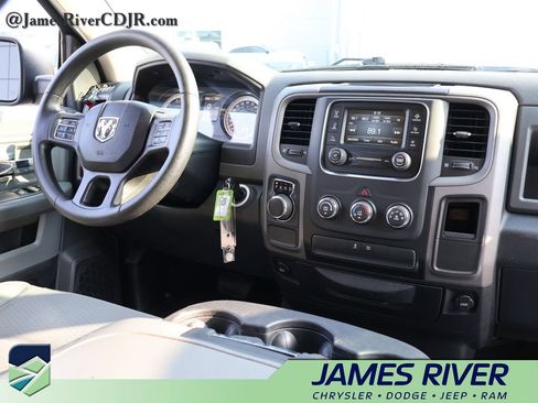 Used 2017 RAM 1500 Express w/ Black Ram 1500 Express Group RWD image 11