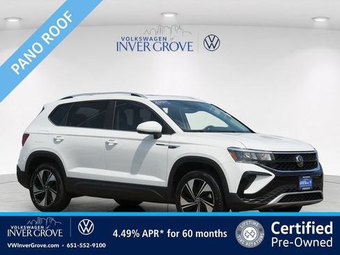 Certified 2023 Volkswagen Taos SE w/ Panoramic Sunroof Package AWD/4WD image 1