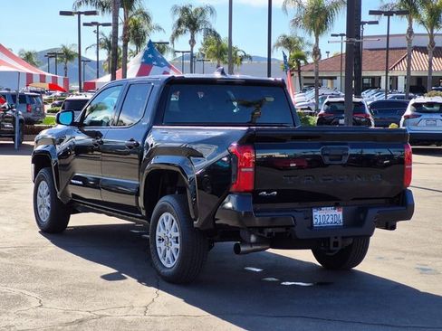 Used 2025 Toyota Tacoma SR5 image 8