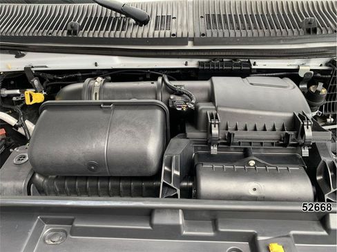 Used 2023 Ford E-450 and Econoline 450 Super Duty w/ Power Windows & Locks Group RWD image 16