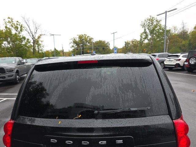 Used 2016 Dodge Grand Caravan R/T w/ Driver Convenience Group FWD image 7