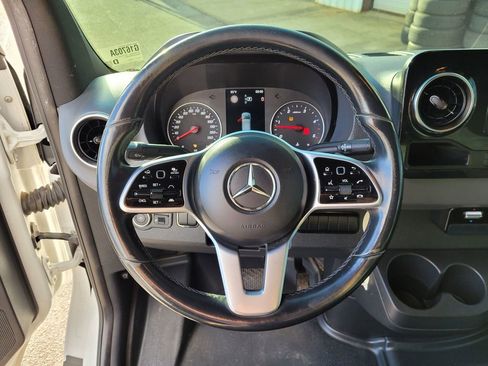 Used 2019 Mercedes-Benz Sprinter 144 Cargo image 19