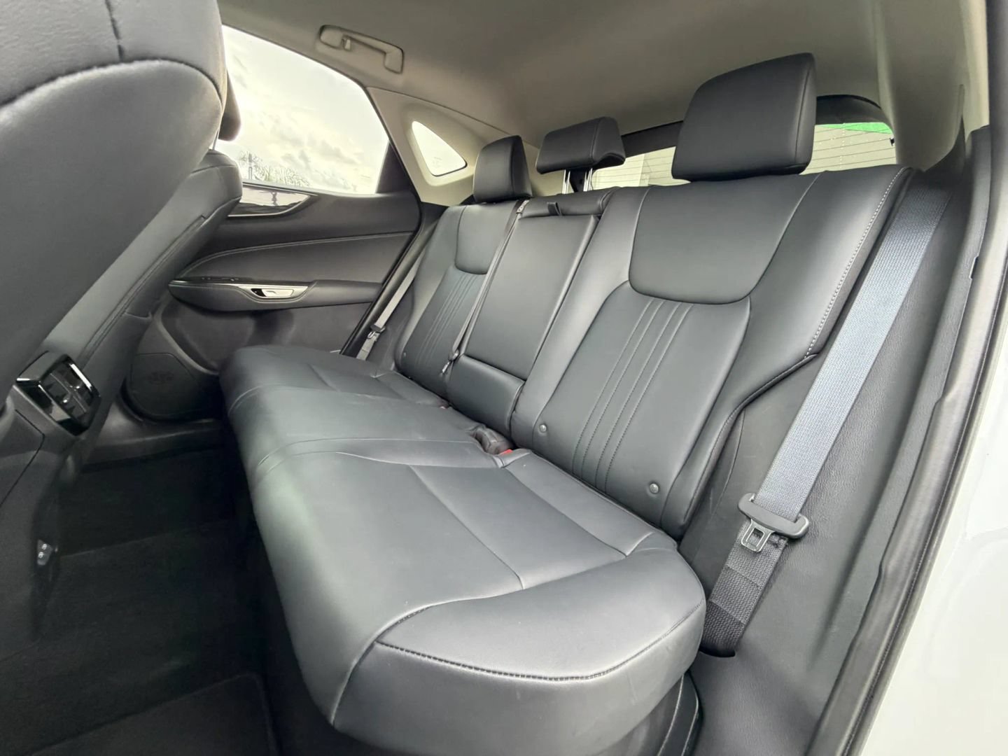 Used 2025 Lexus NX 350h AWD w/ Cold Area Package image 29