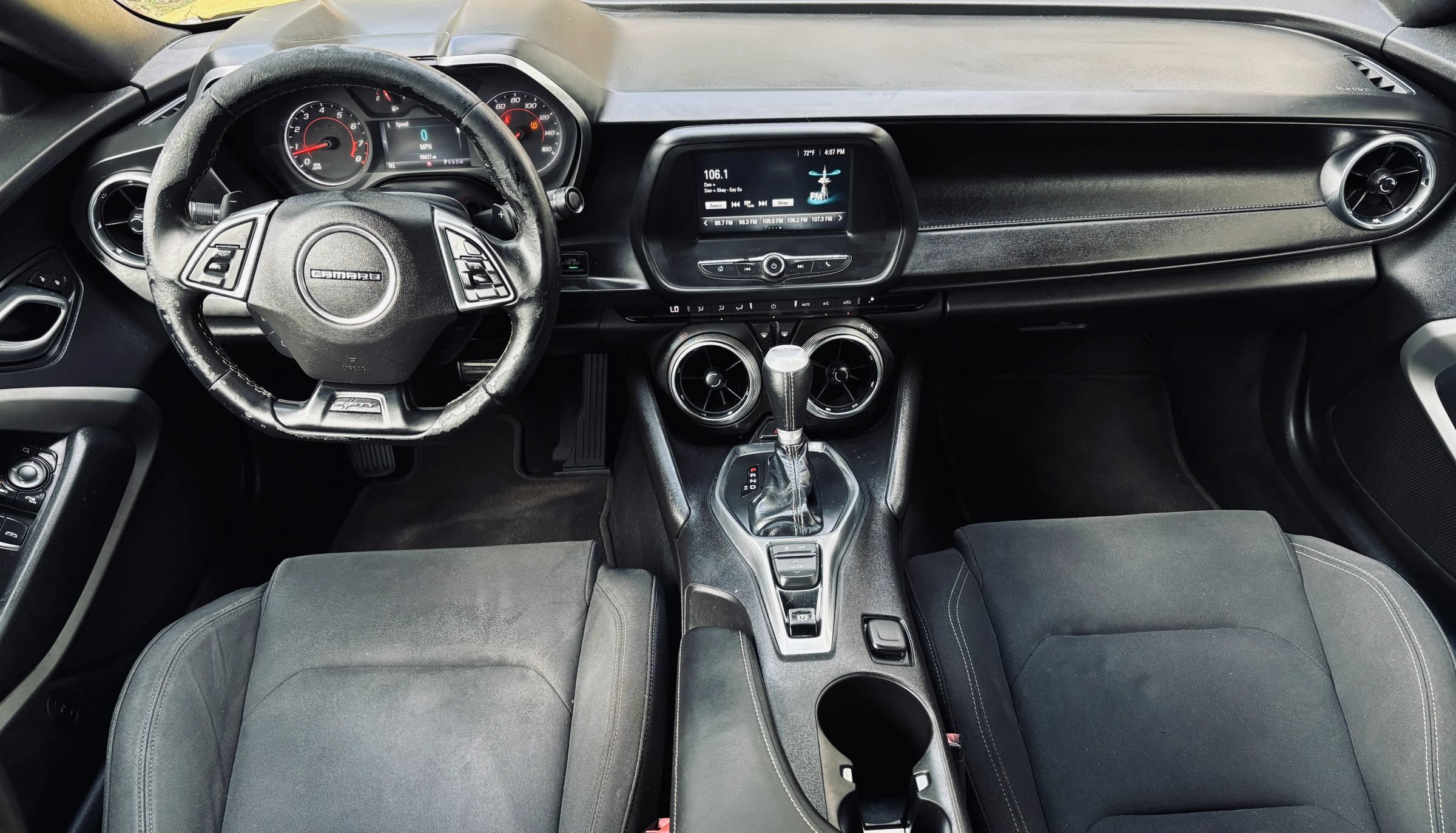 Used 2017 Chevrolet Camaro LT RWD image 7