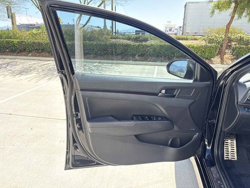 Used 2019 Hyundai Elantra Sport w/ Premium Package 03 FWD image 18