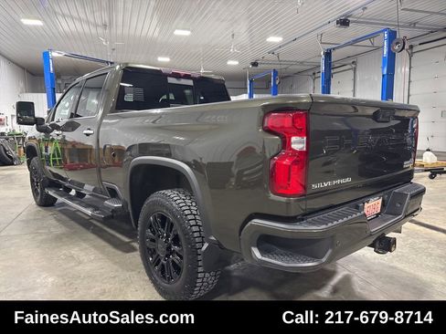 Used 2022 Chevrolet Silverado 2500 High Country w/ Z71 Off-Road Package image 9