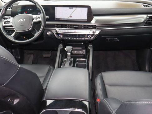 Used 2025 Kia Telluride S FWD image 10