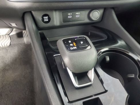 Used 2025 Nissan Rogue SV FWD image 18