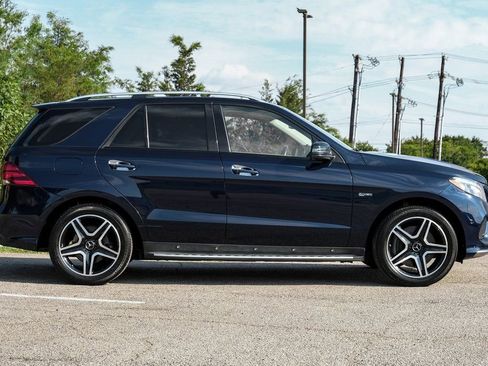 Used 2017 Mercedes-Benz GLE 43 AMG 4MATIC w/ Premium 2 Package image 5