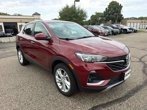 Used 2023 Buick Encore GX Preferred w/ Cold Weather Comfort Package FWD image 3