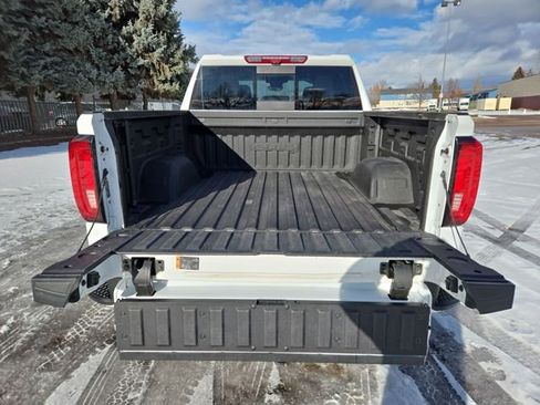 Used 2023 GMC Sierra 1500 AT4 w/ Technology Package image 37